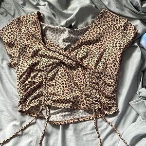Super cute cheetah print top